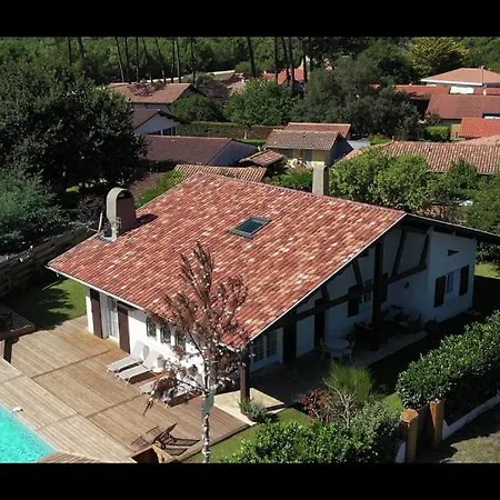 La Pavotte 4* 11 Personnes.piscine Chauffee.jaccuzy Option. Villa