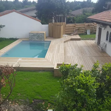La Pavotte 4* 11 Personnes.piscine Chauffee.jaccuzy Option. Villa *